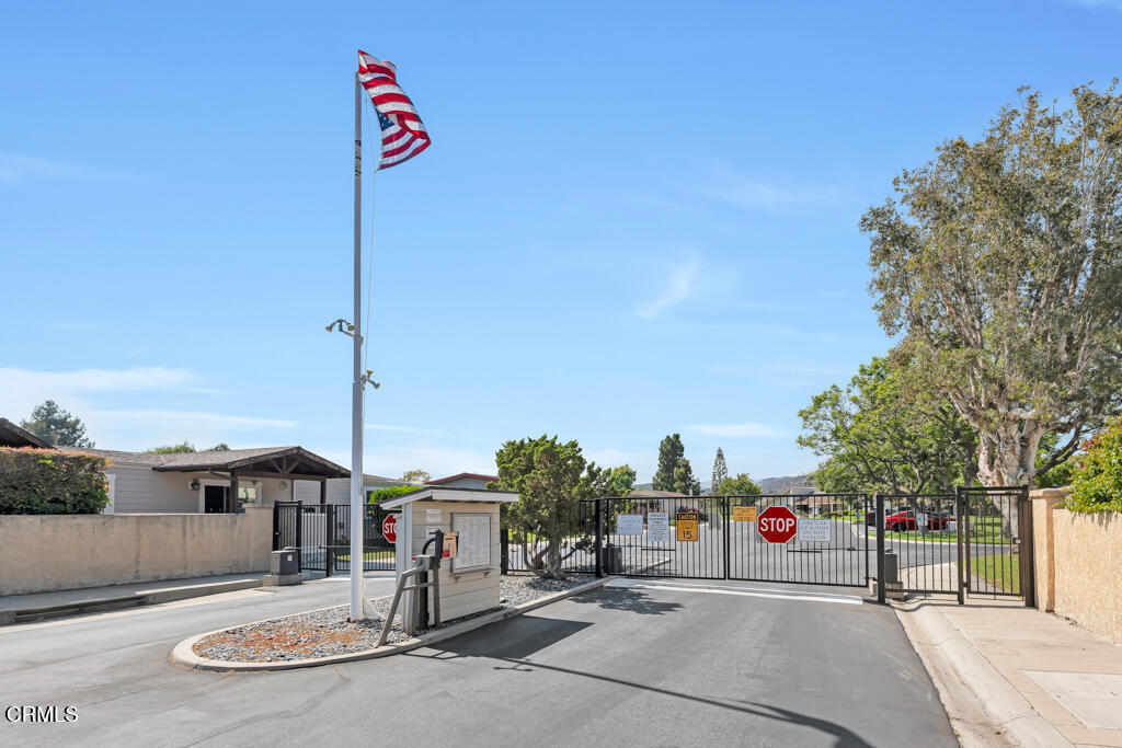 975 W Telegraph Road 24