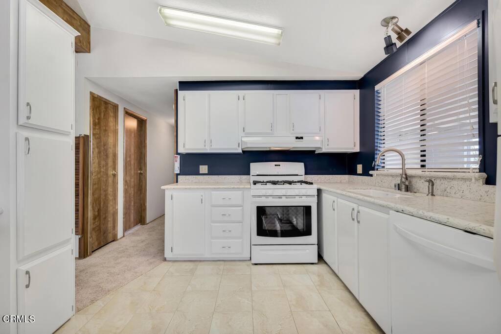 975 W Telegraph Road 24