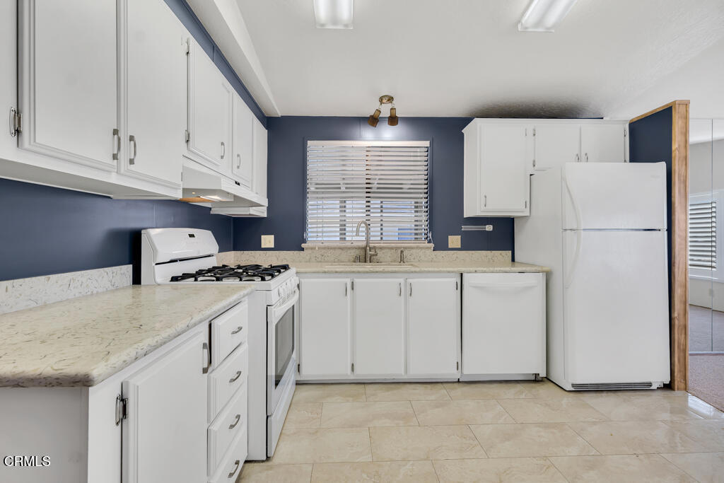 975 W Telegraph Road 24