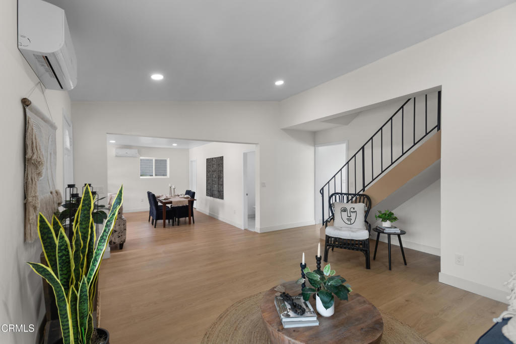 3955 Blackwod Street