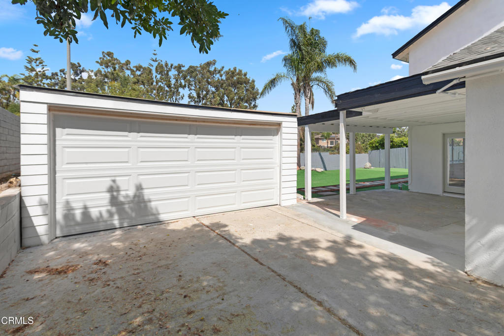 3955 Blackwod Street