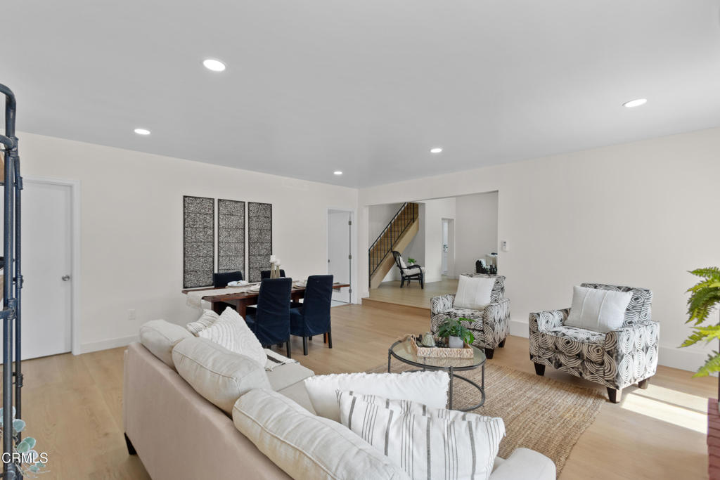 3955 Blackwod Street