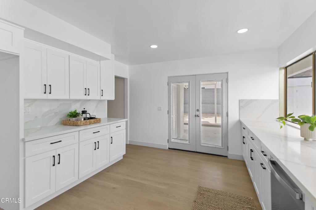 3955 Blackwod Street