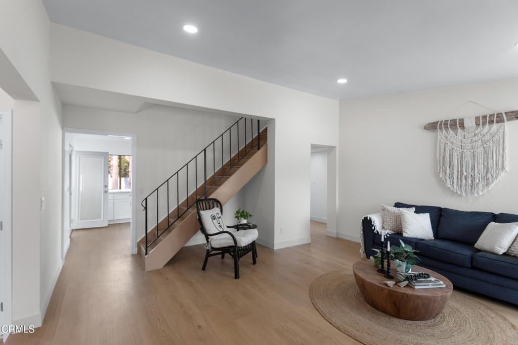 3955 Blackwod Street