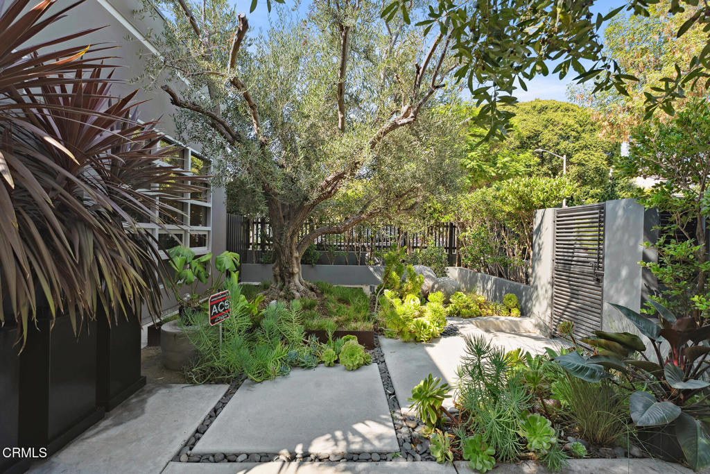 329 Westbourne Drive