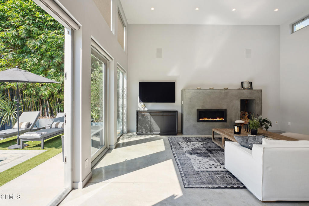 329 Westbourne Drive