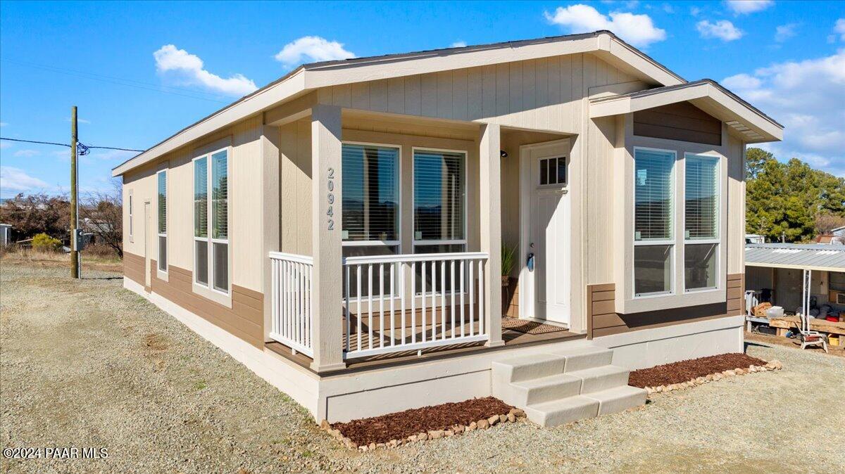 20942 E Skyview Lane