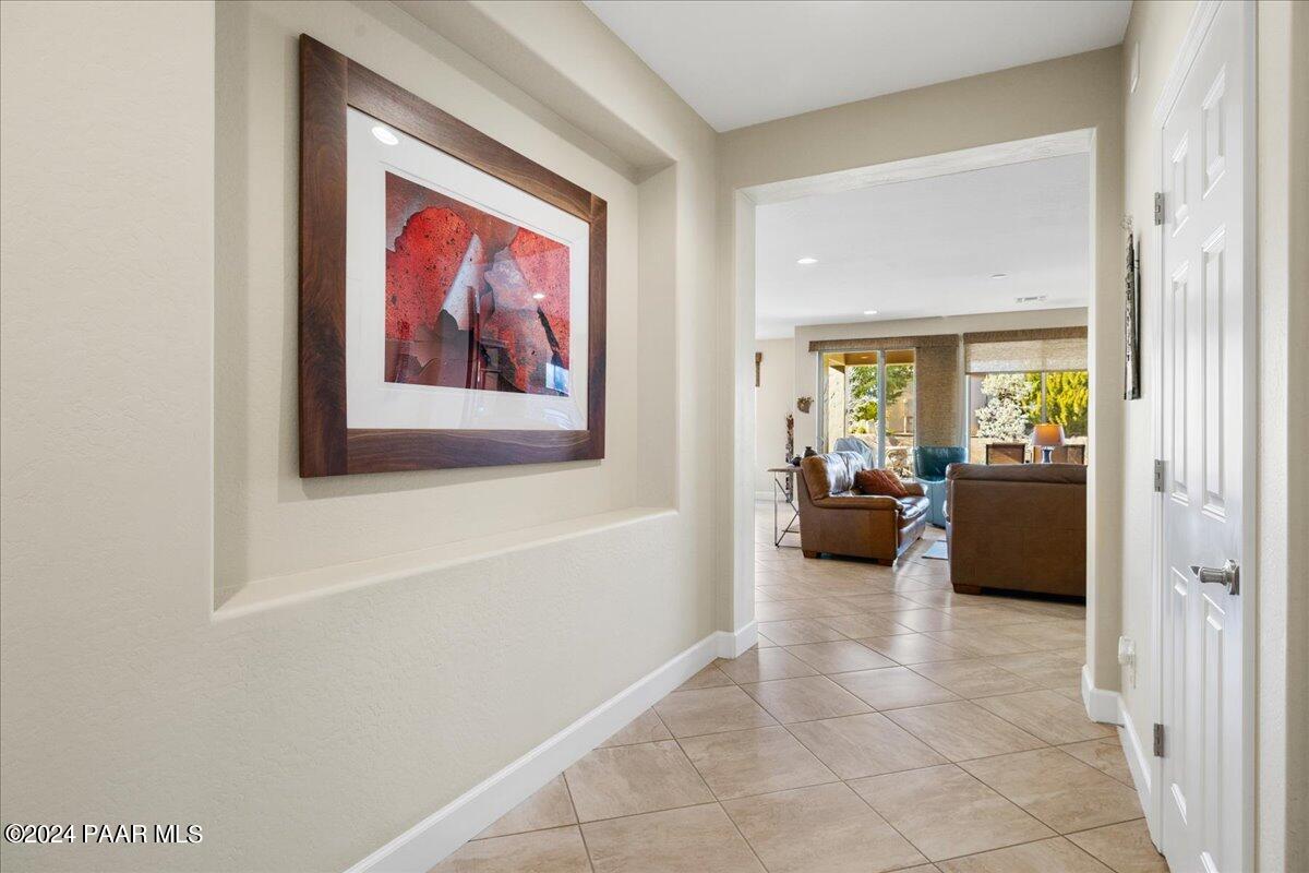 1031 N Wide Open Trail