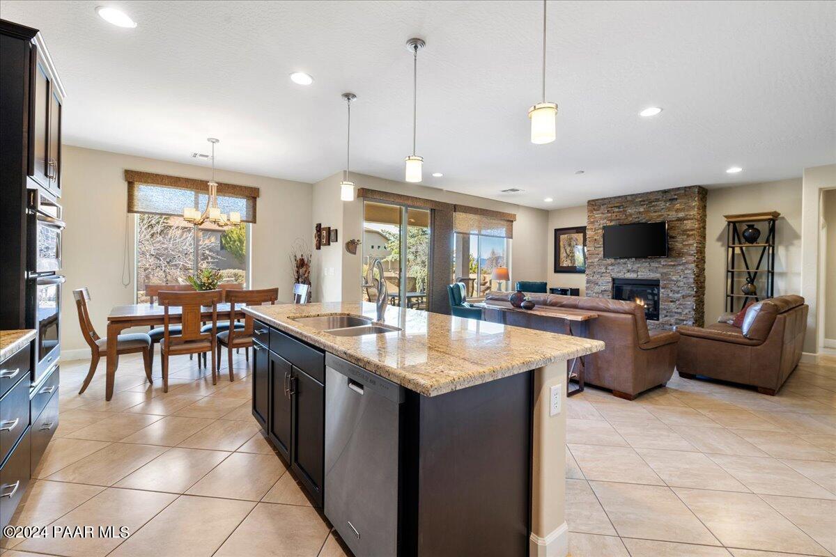 1031 N Wide Open Trail