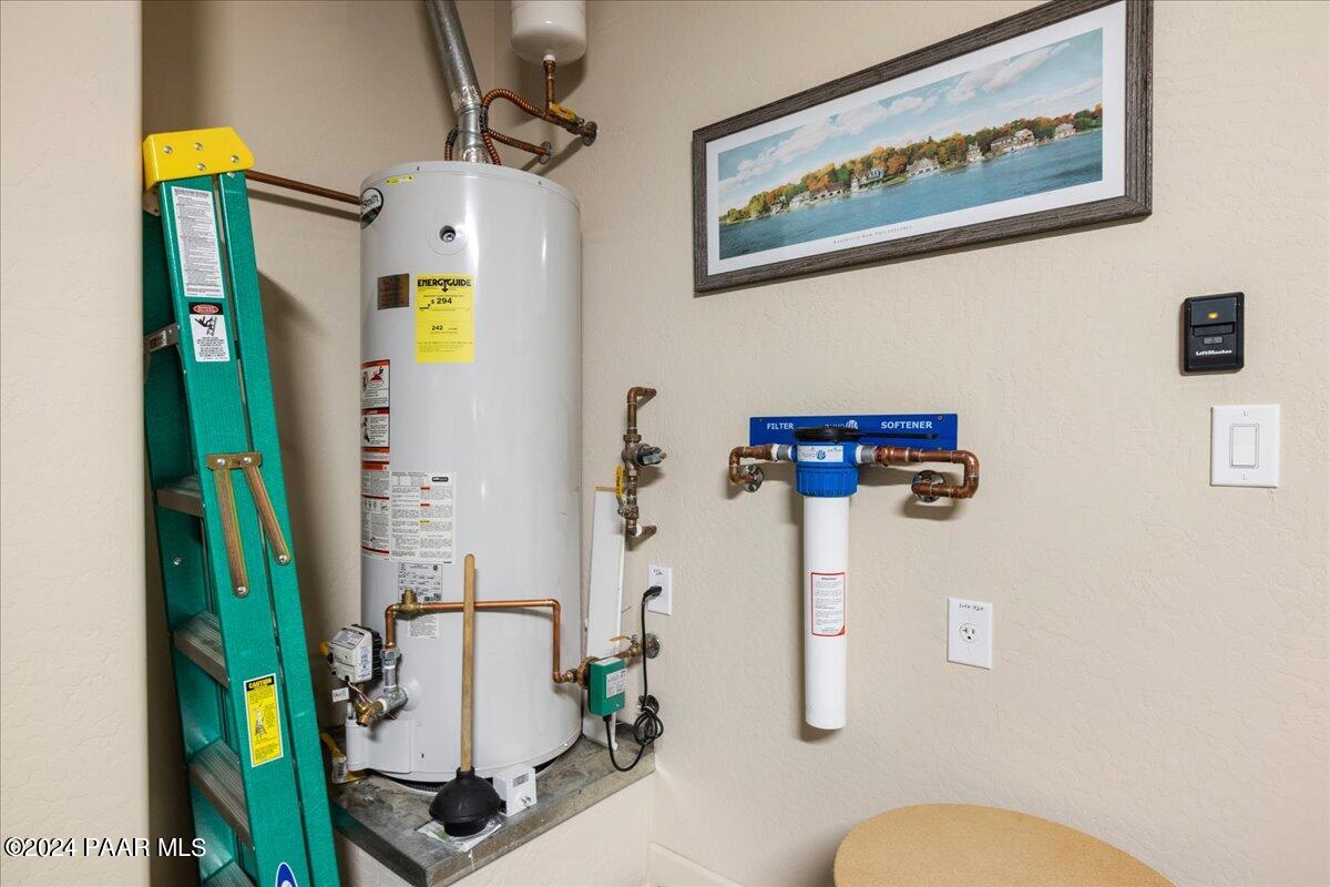 1031 N Wide Open Trail