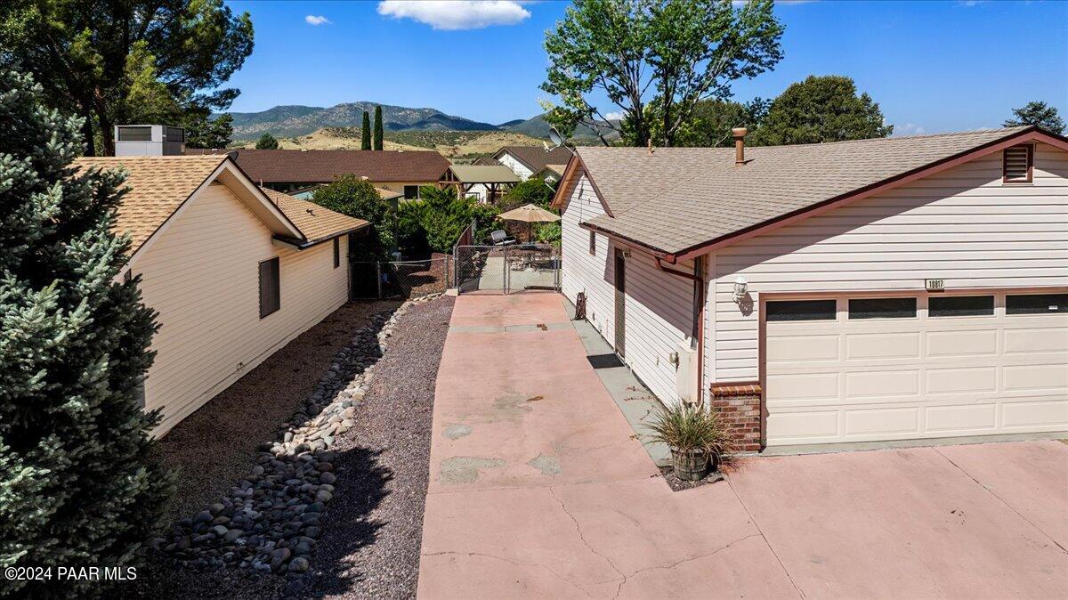 10817 E Turquoise Circle