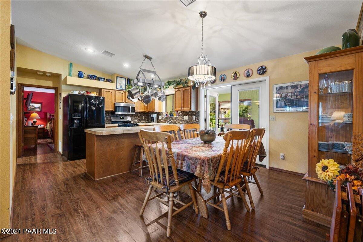 10817 E Turquoise Circle