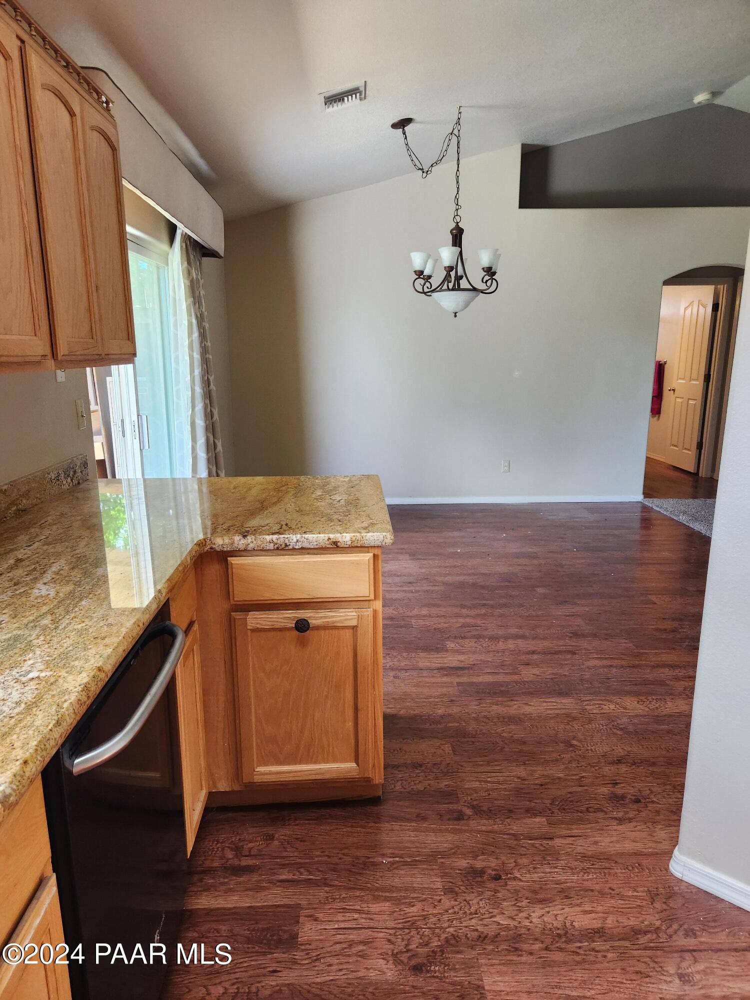 8833 E Volcano Drive