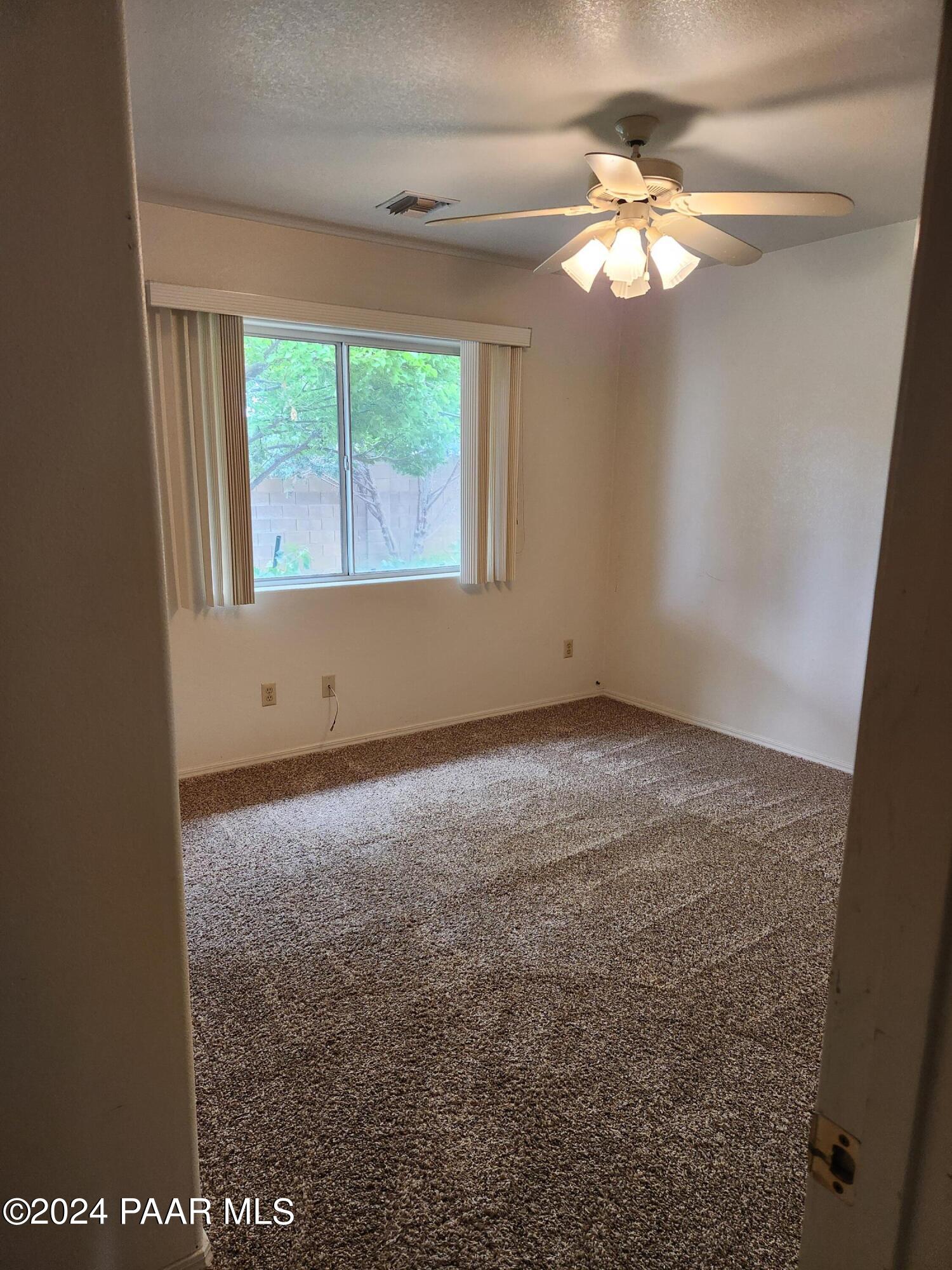 8833 E Volcano Drive