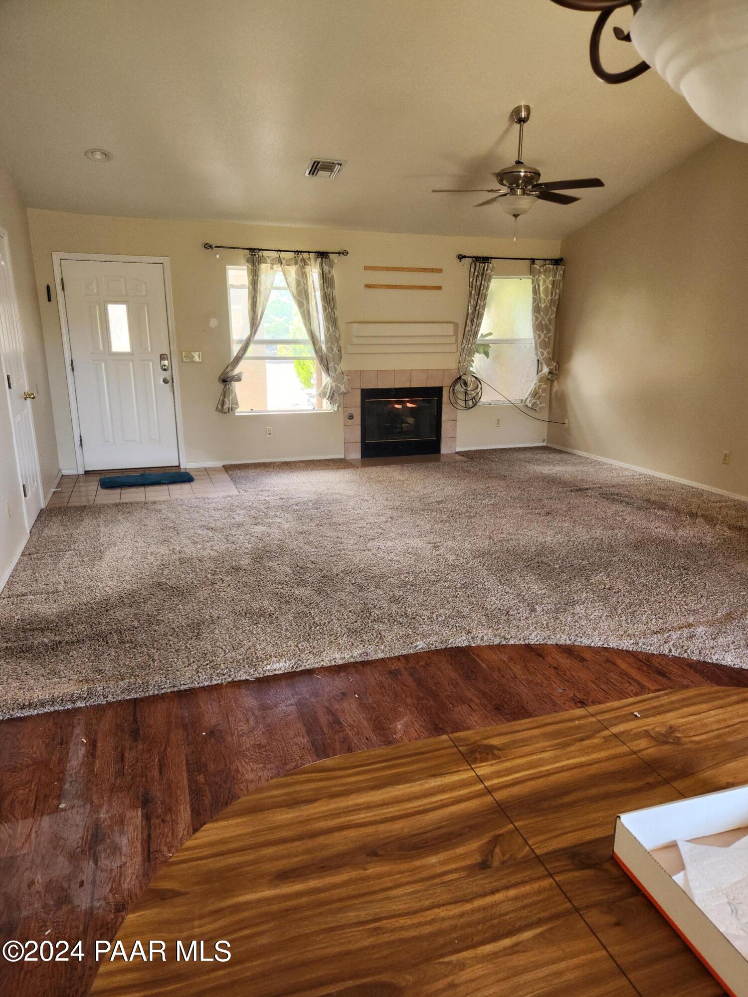 8833 E Volcano Drive