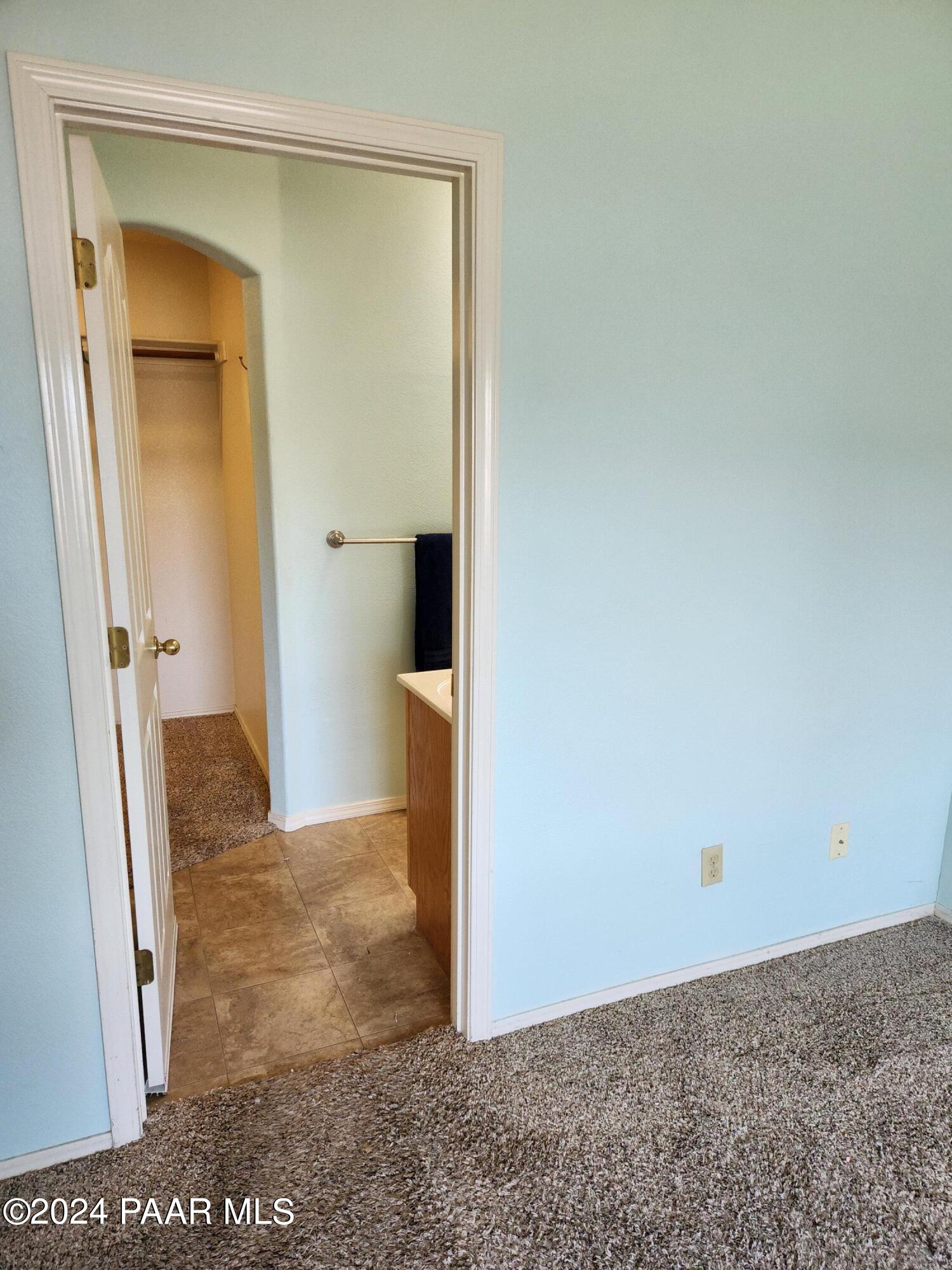 8833 E Volcano Drive