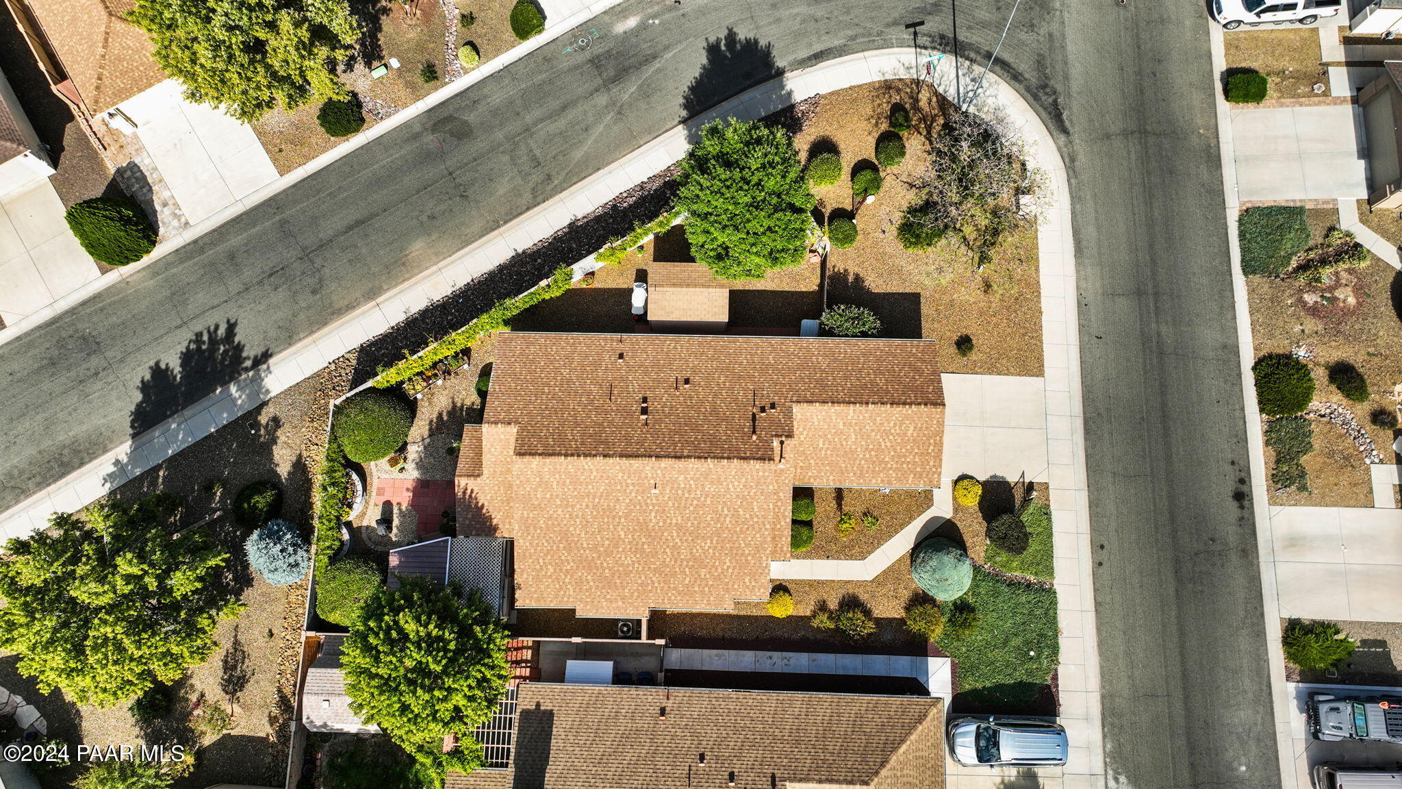 7698 N Winding Trail