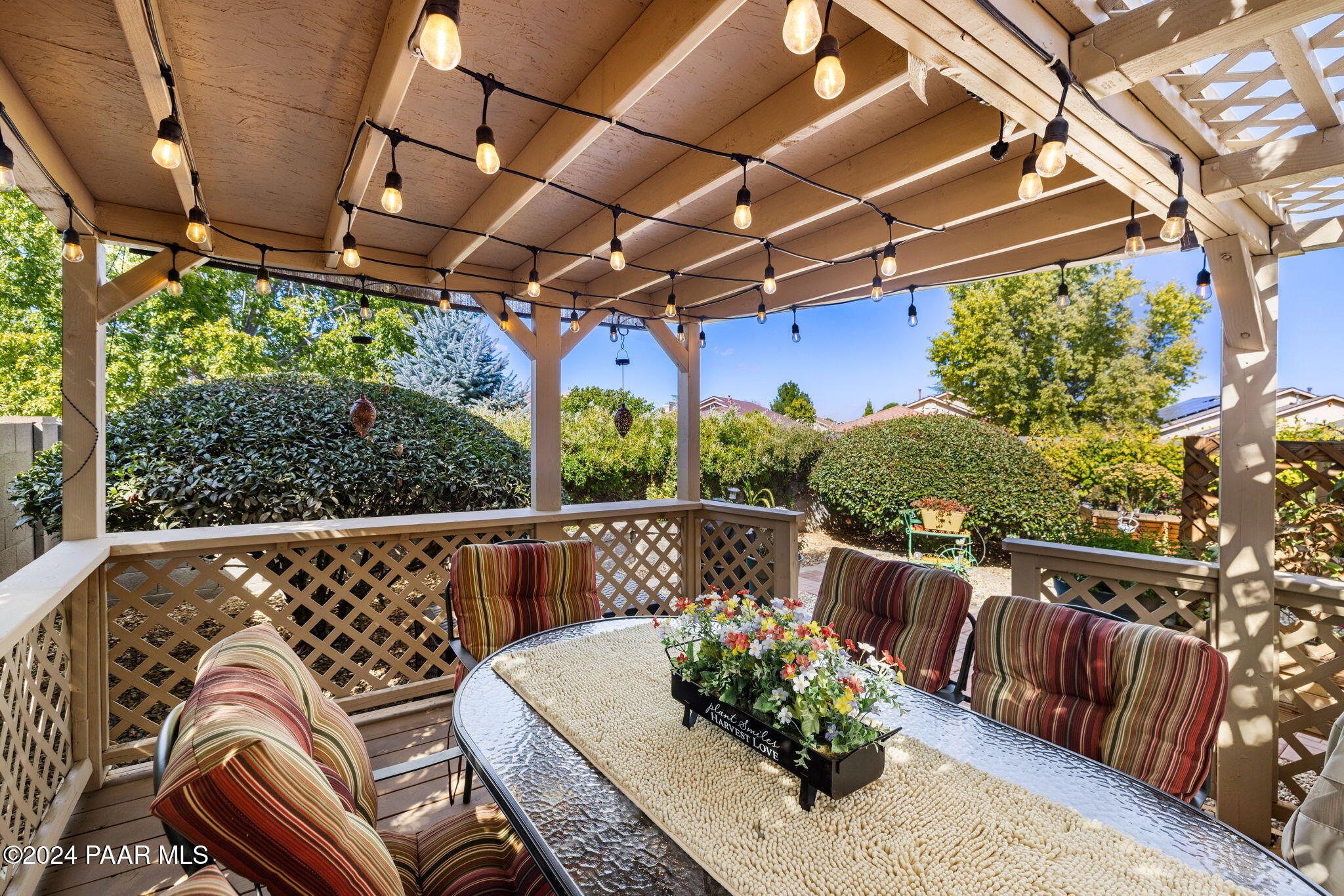 7698 N Winding Trail