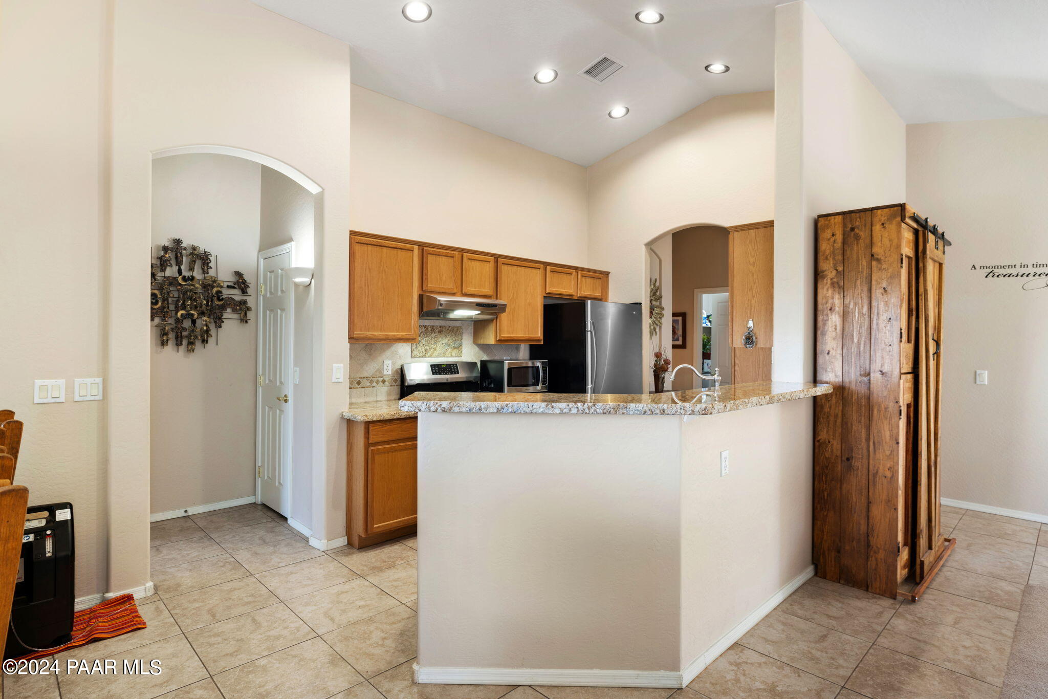 7698 N Winding Trail