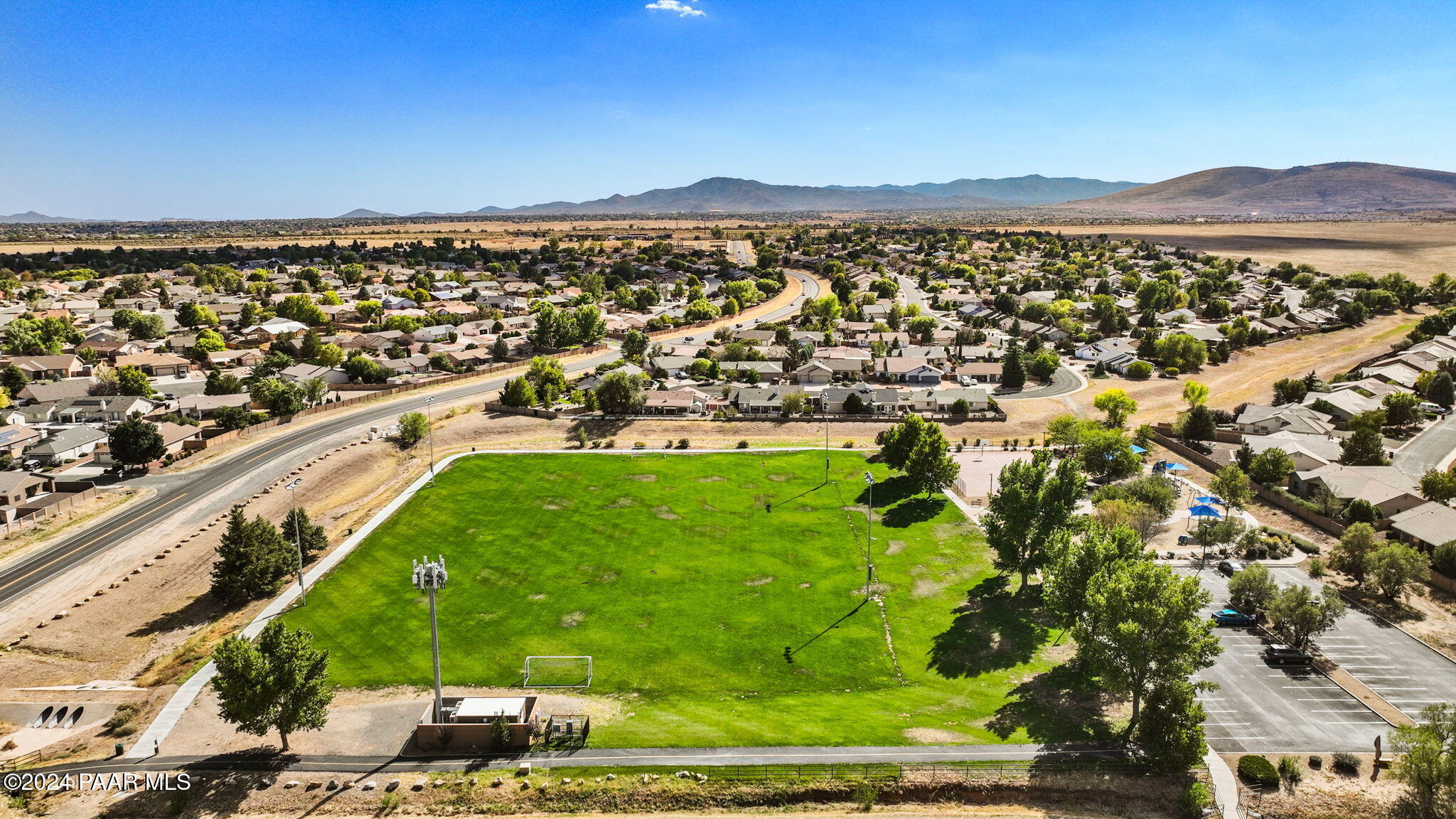 7698 N Winding Trail