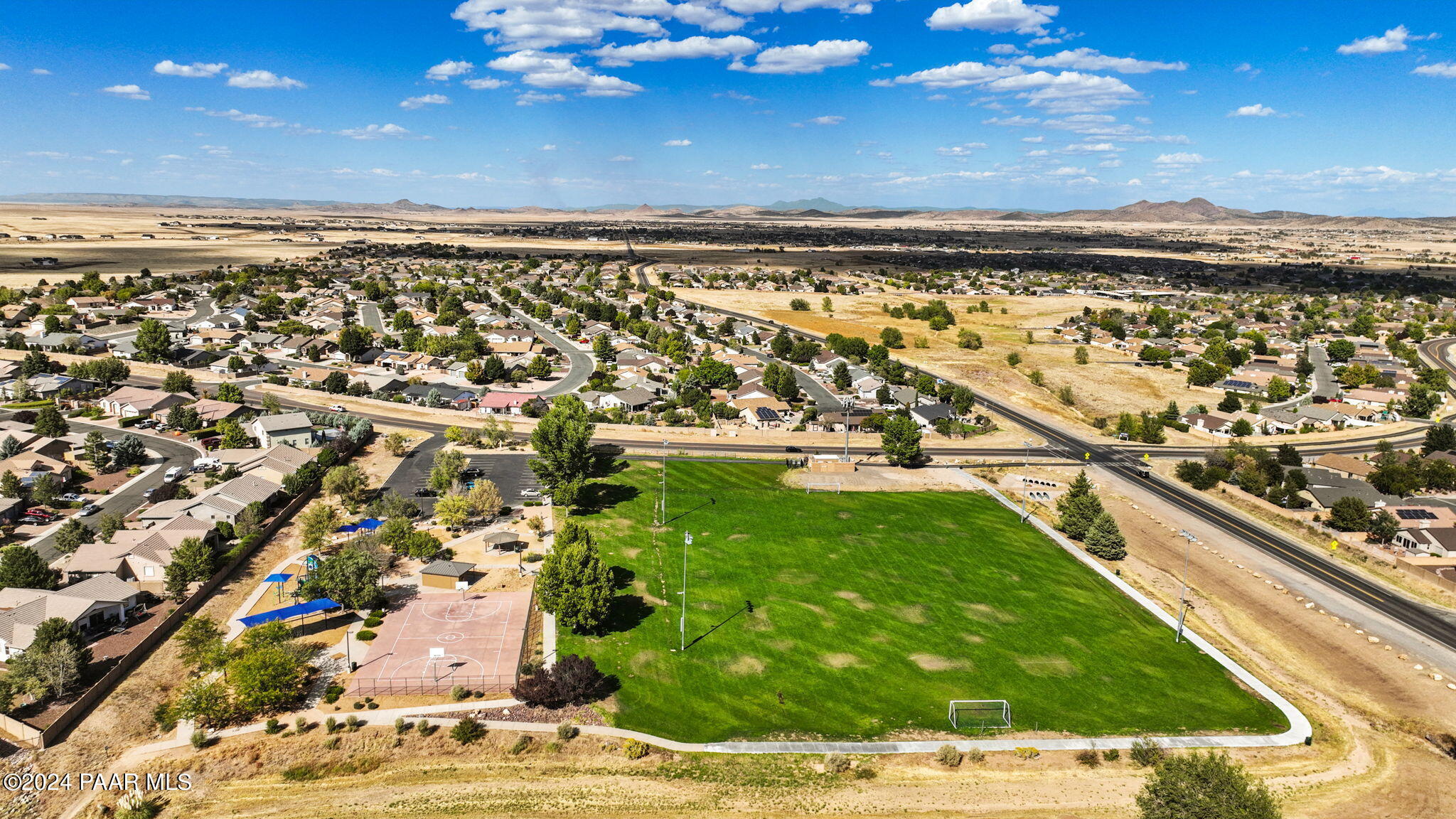 7698 N Winding Trail