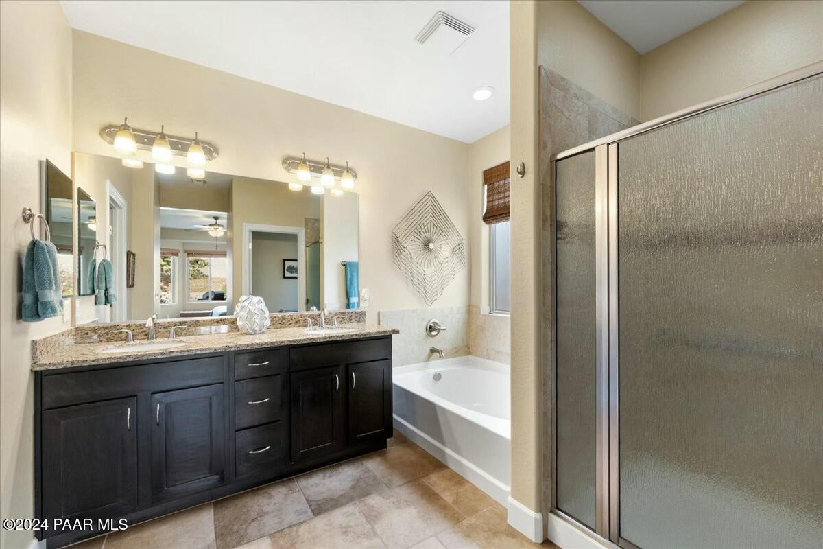 1025 N Wide Open Trail