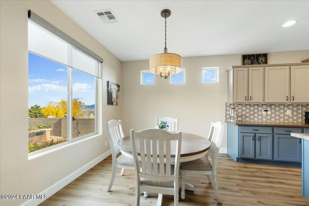 1025 N Wide Open Trail