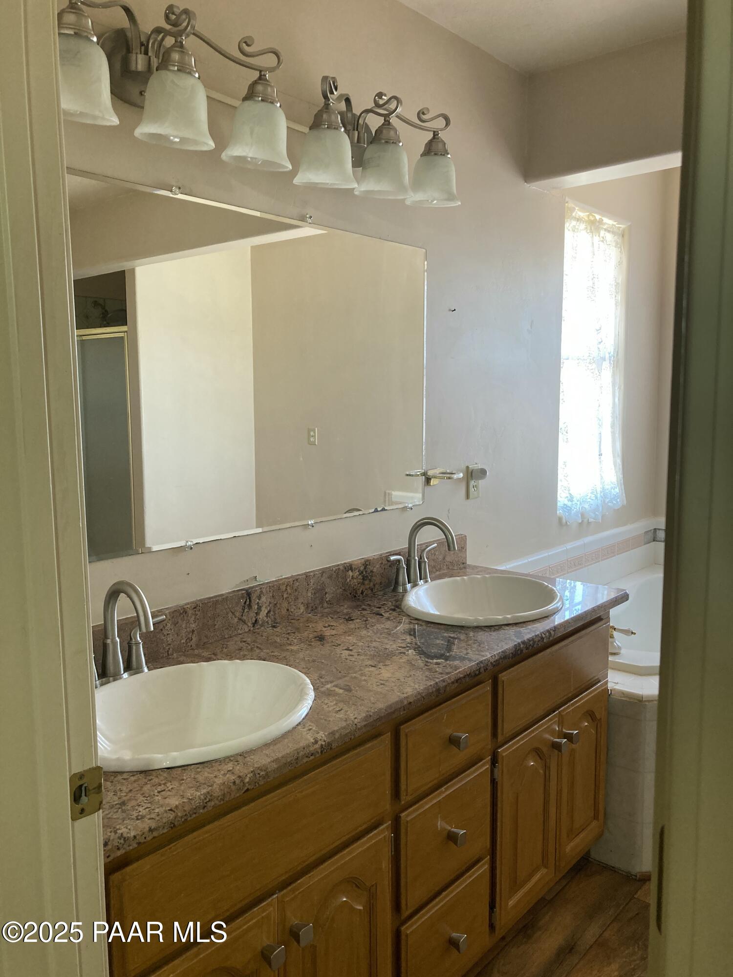 11655 E Yavapai Drive