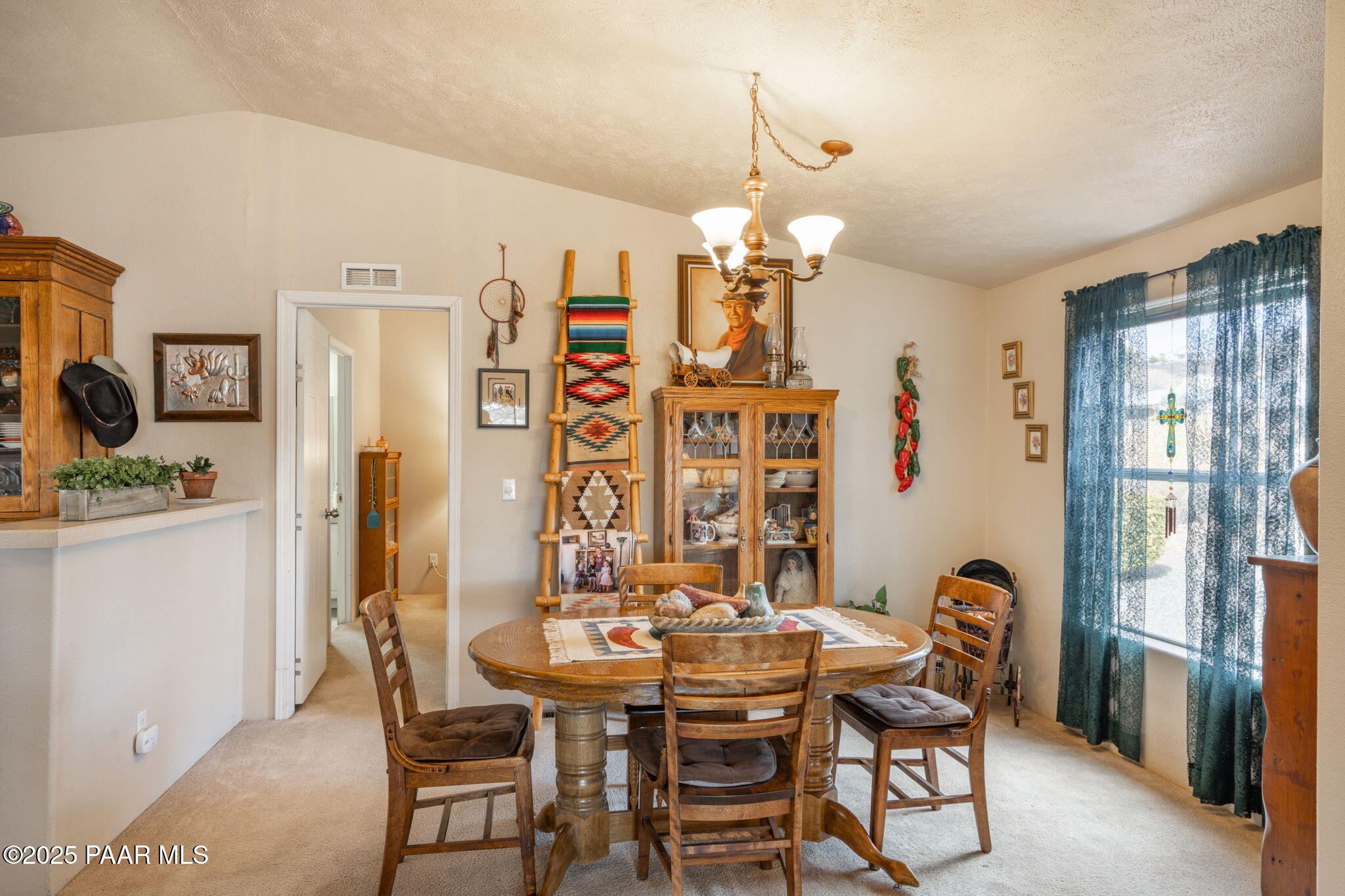 10445 E Manzanita Trail