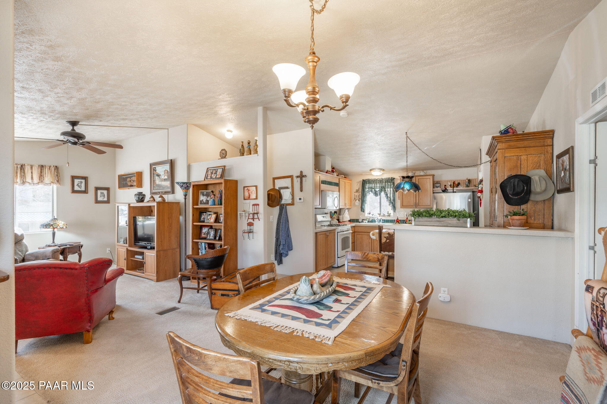 10445 E Manzanita Trail