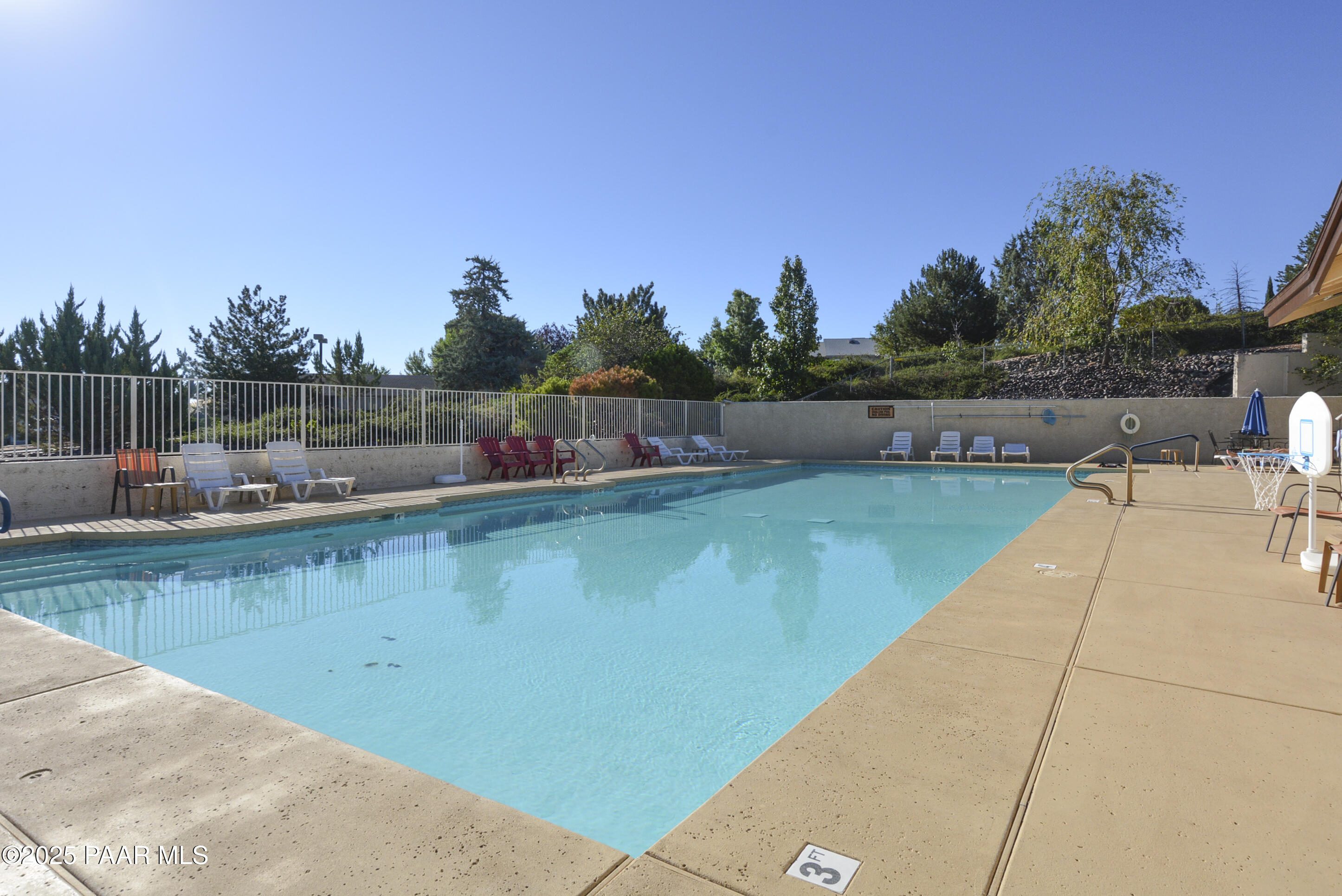 10445 E Manzanita Trail