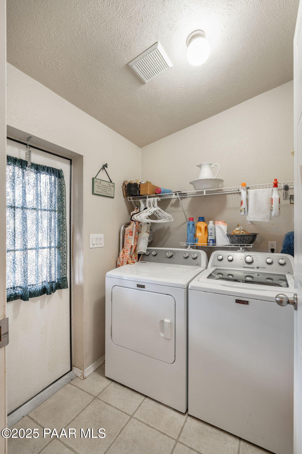 10445 E Manzanita Trail