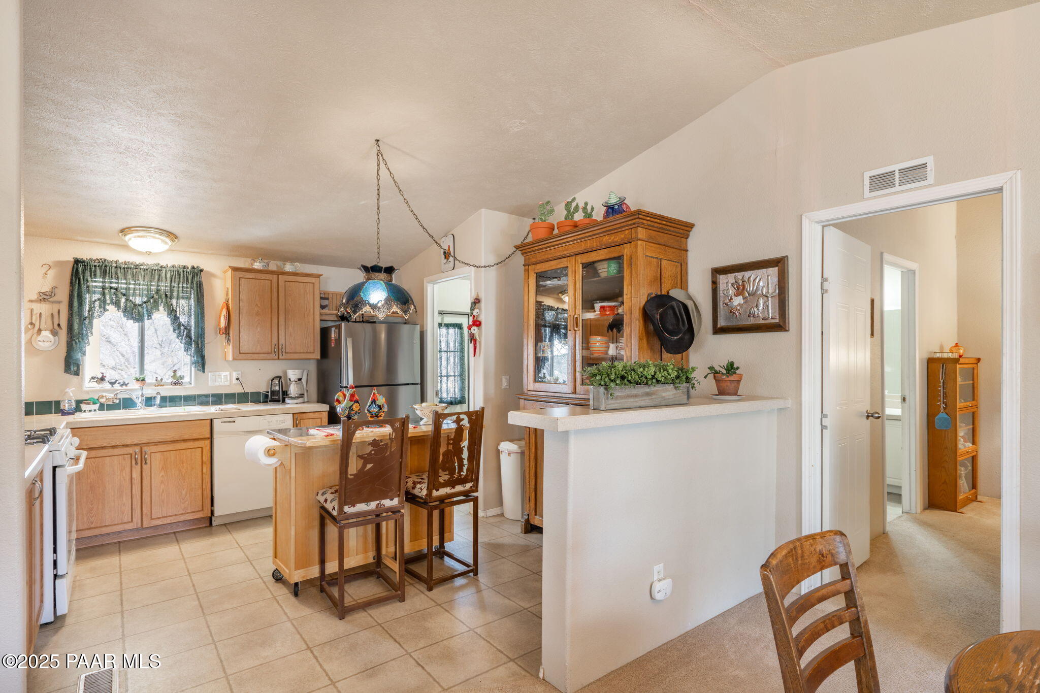 10445 E Manzanita Trail