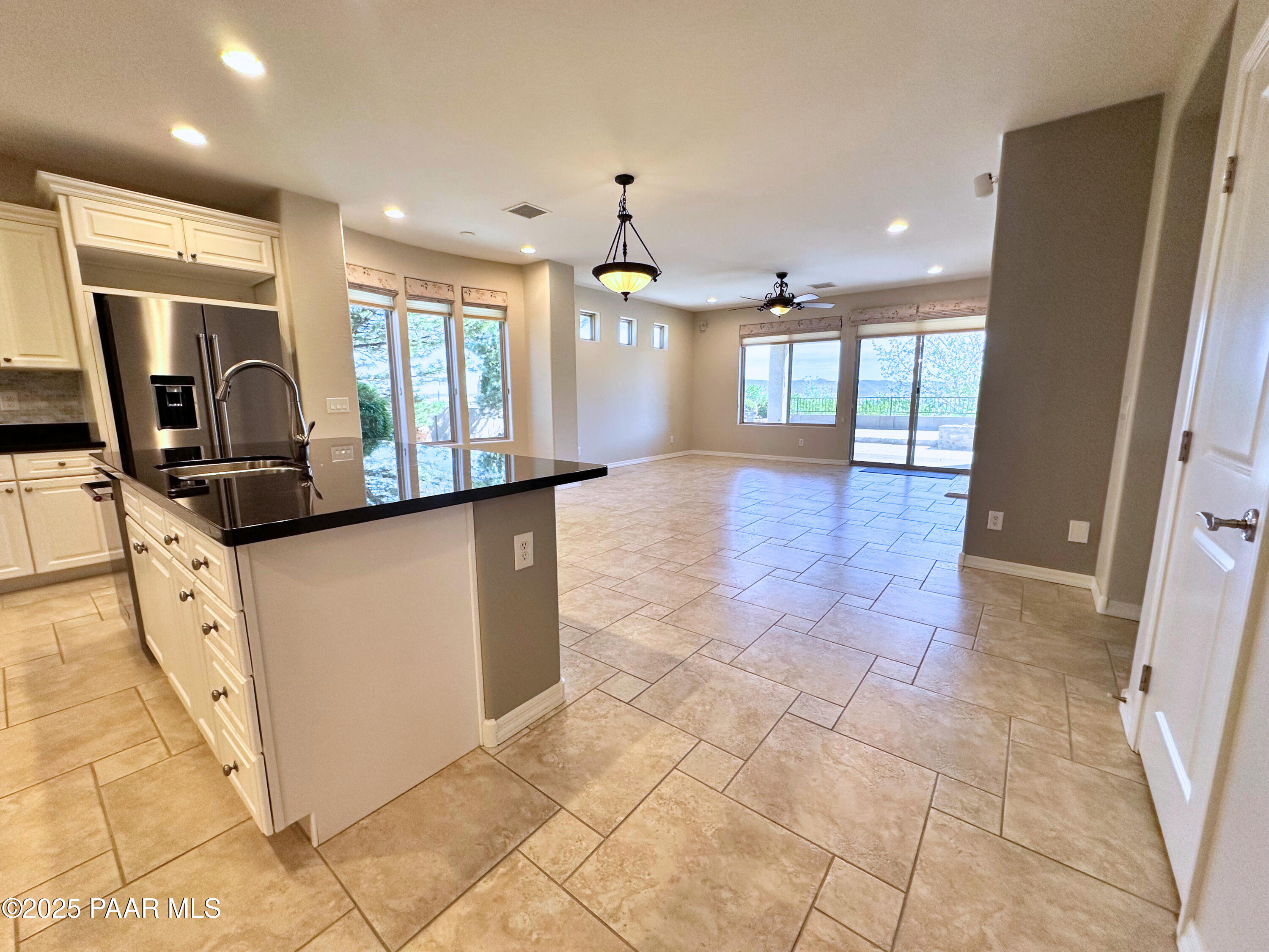 1073 N Fence Post Place