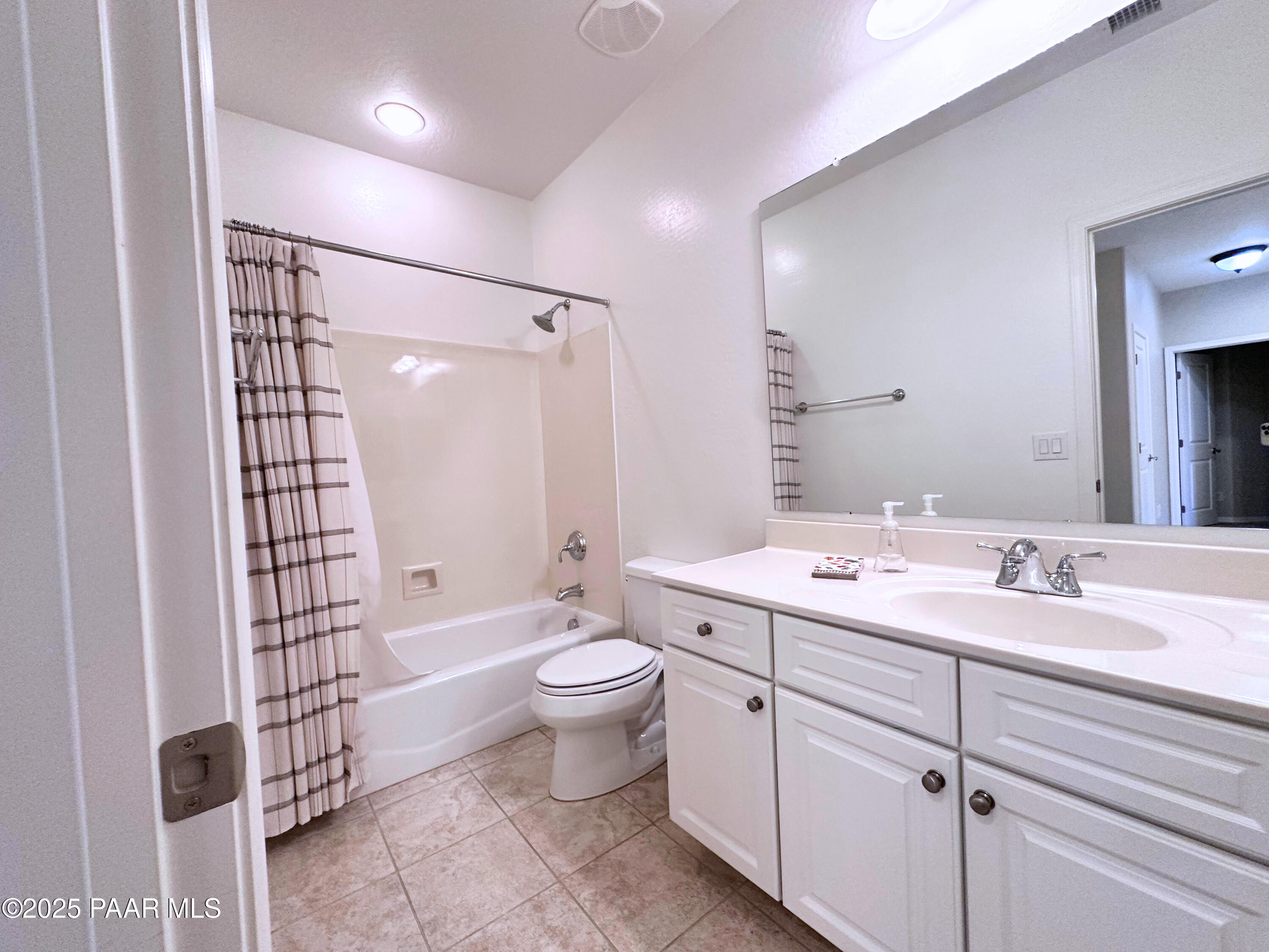 1073 N Fence Post Place