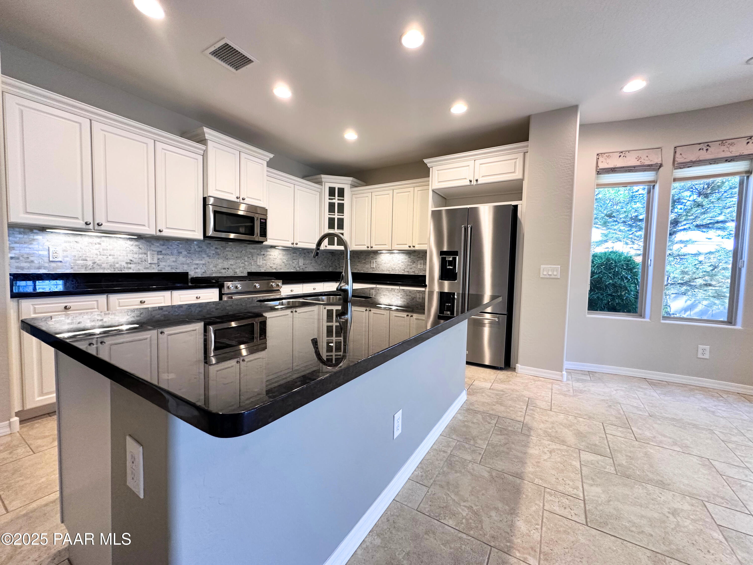 1073 N Fence Post Place