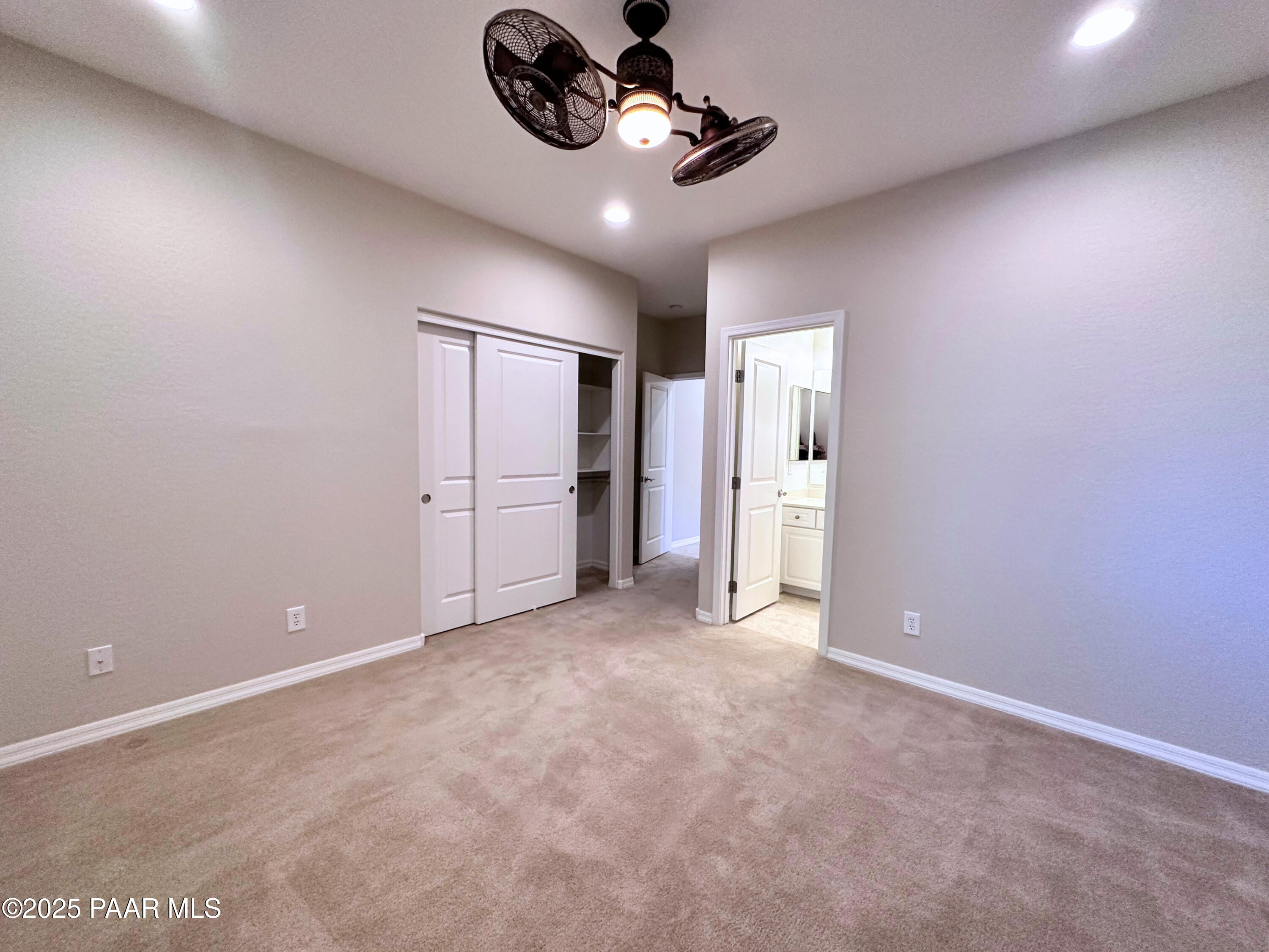 1073 N Fence Post Place