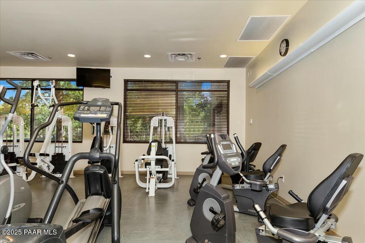 1073 N Fence Post Place