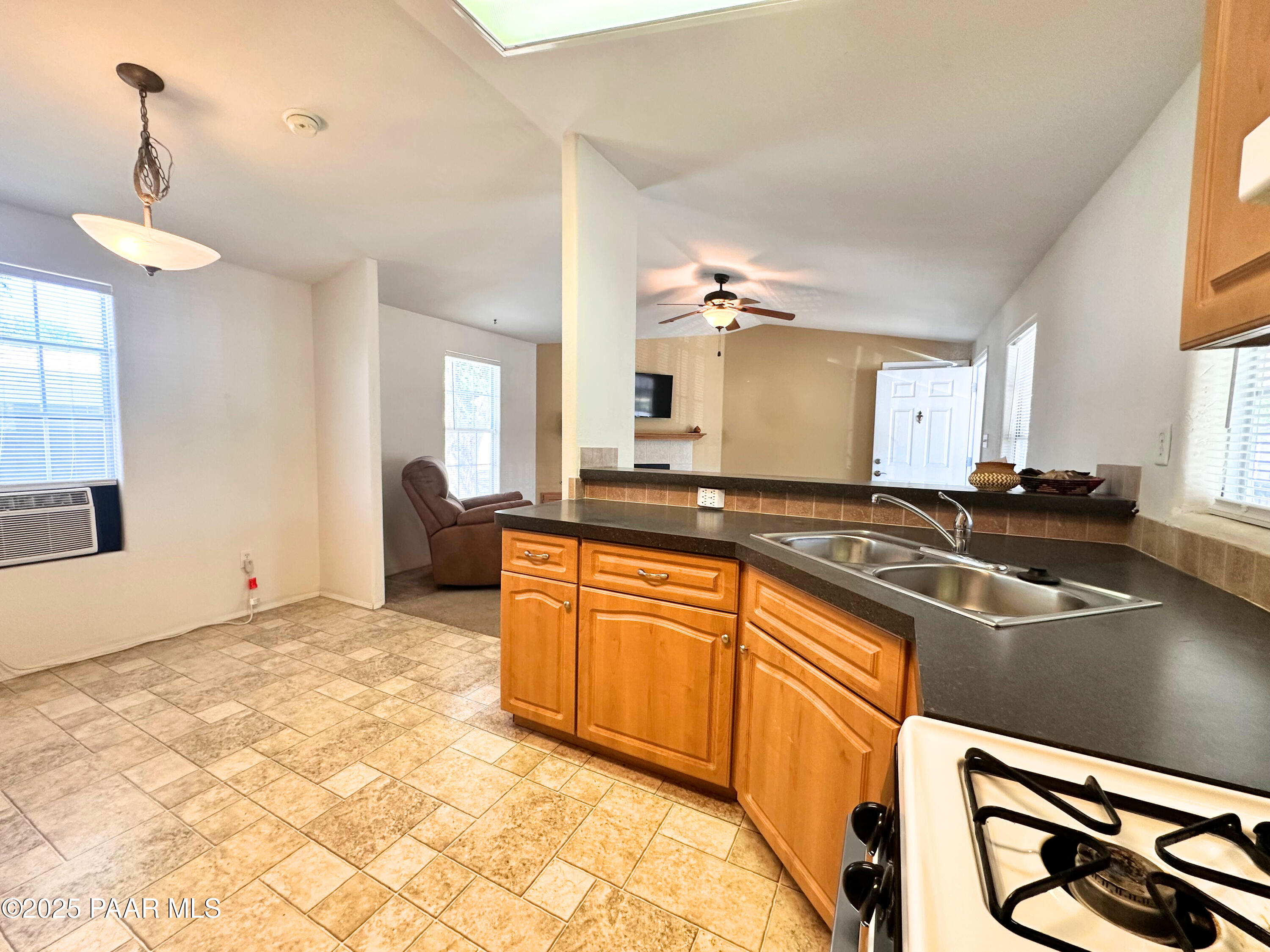 1880 White Cloud Lane Unit: 13