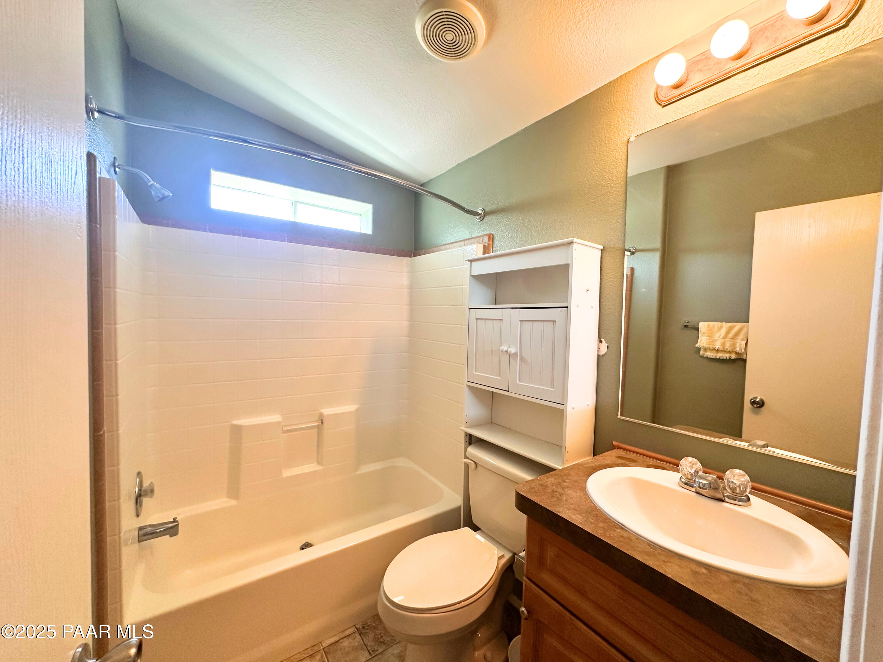 1880 White Cloud Lane Unit: 13