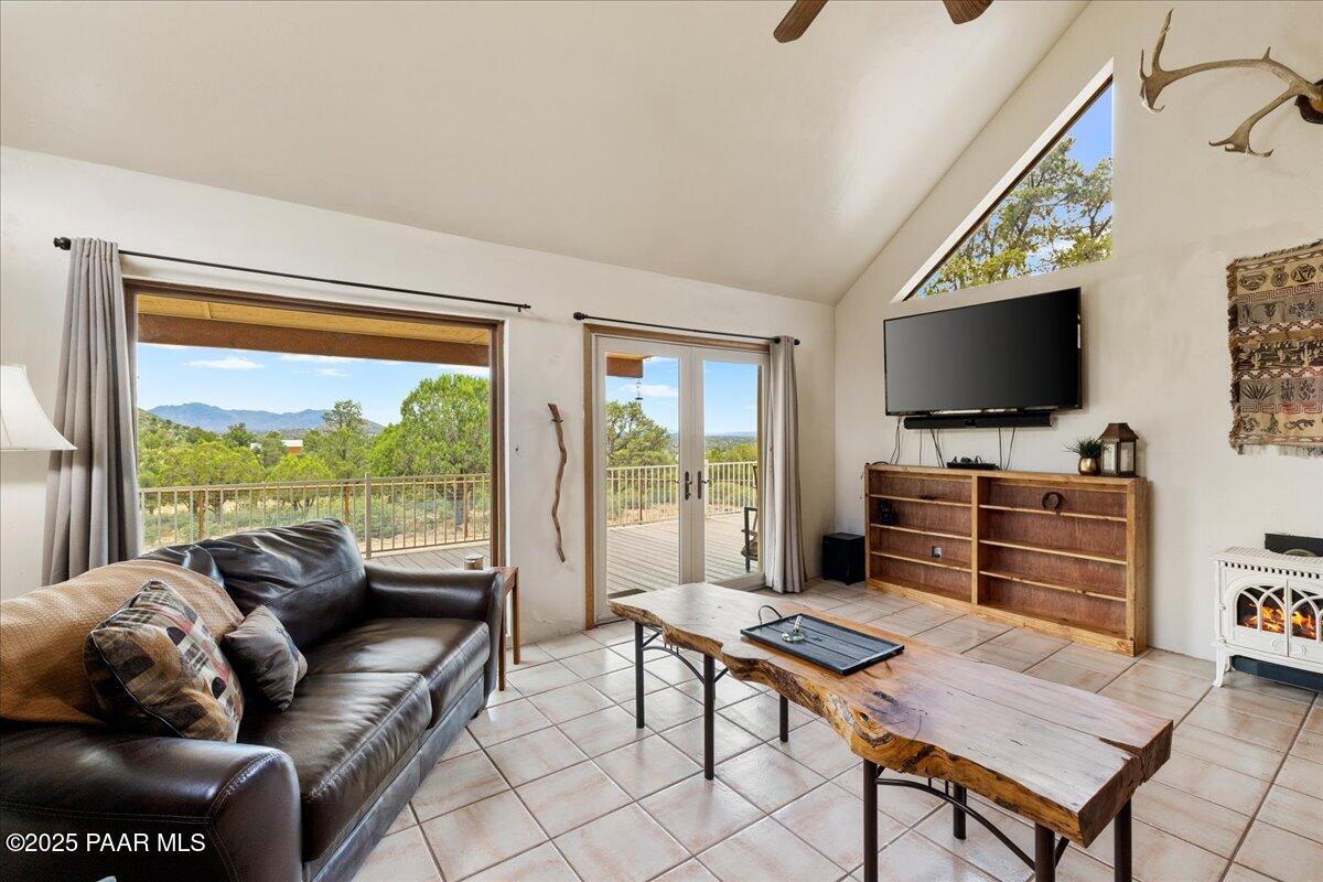 16795 N Indian Ruins Road