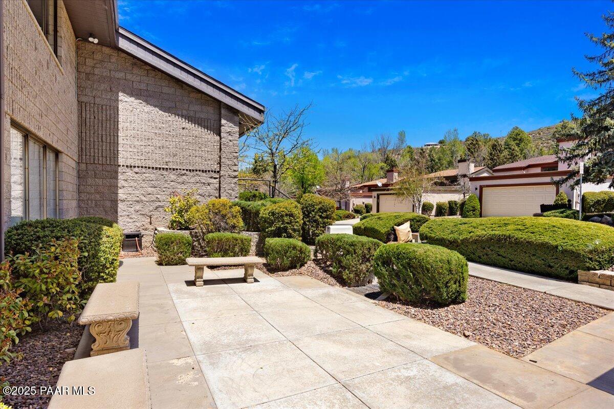 1120 Tanglewood Road