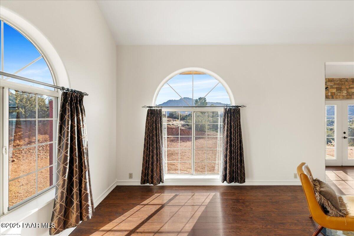 4515 W Old Stage Road