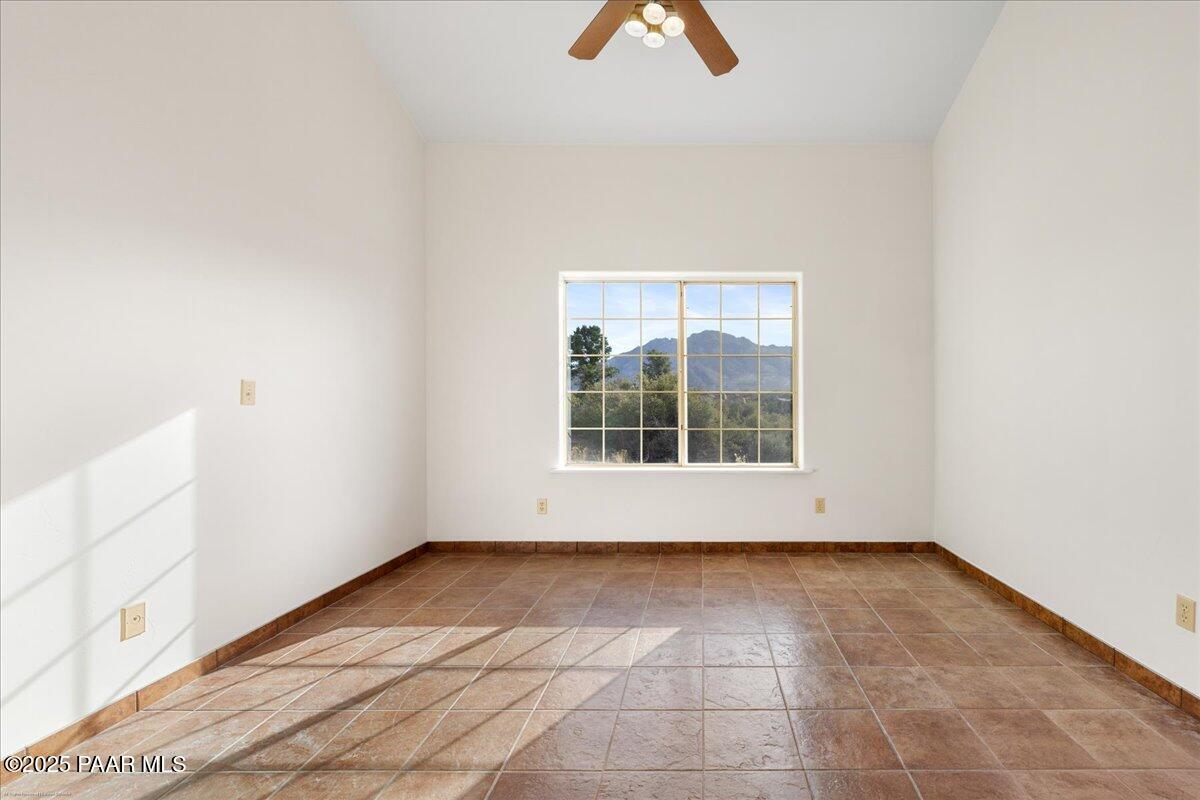 4515 W Old Stage Road