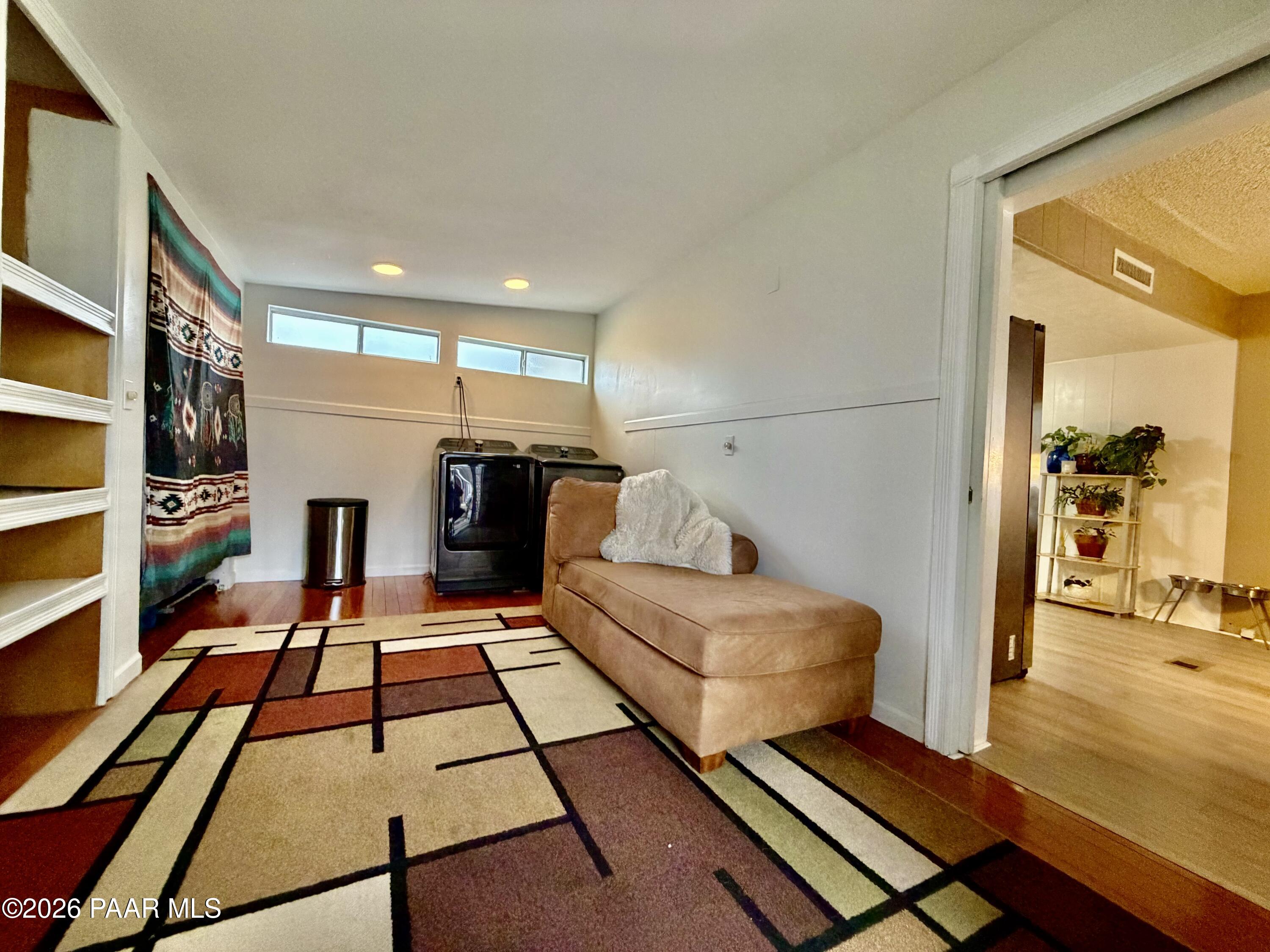 837 Division Street Unit: 32