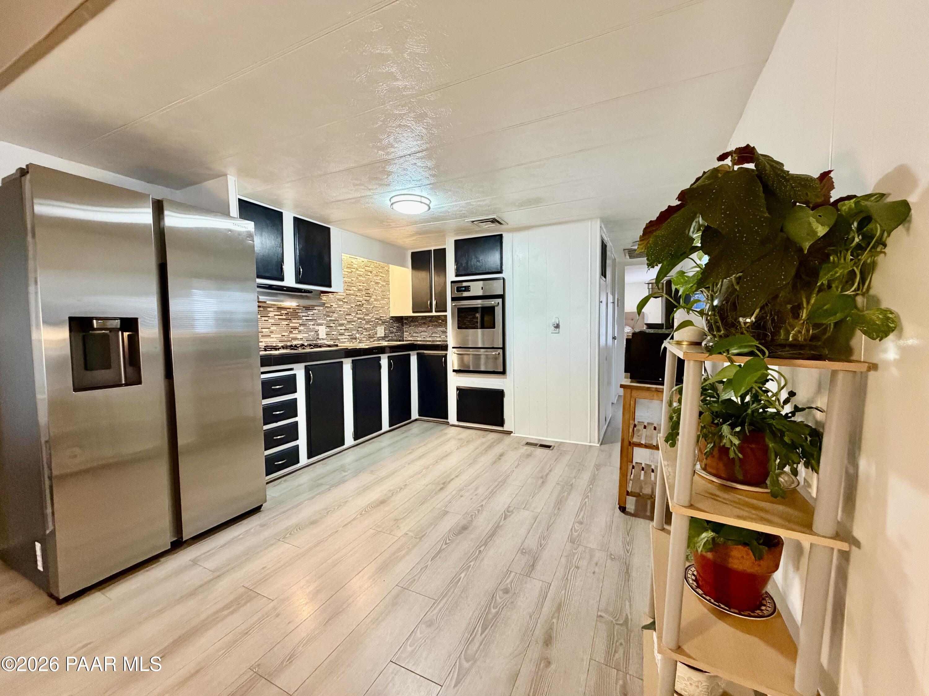 837 Division Street Unit: 32