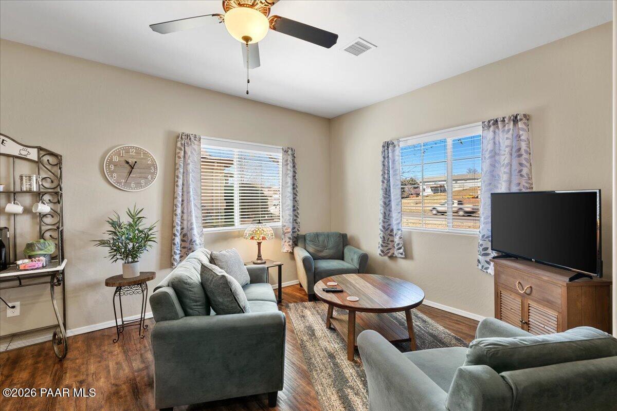 4679 N Viewpoint Drive