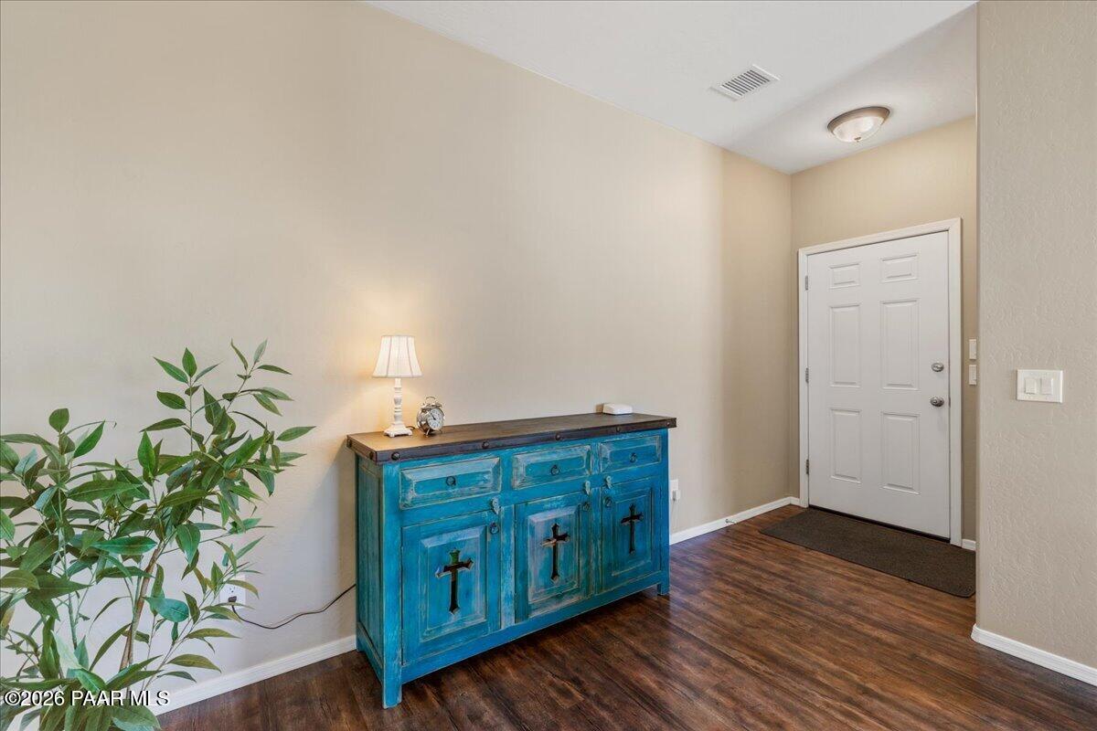 4679 N Viewpoint Drive