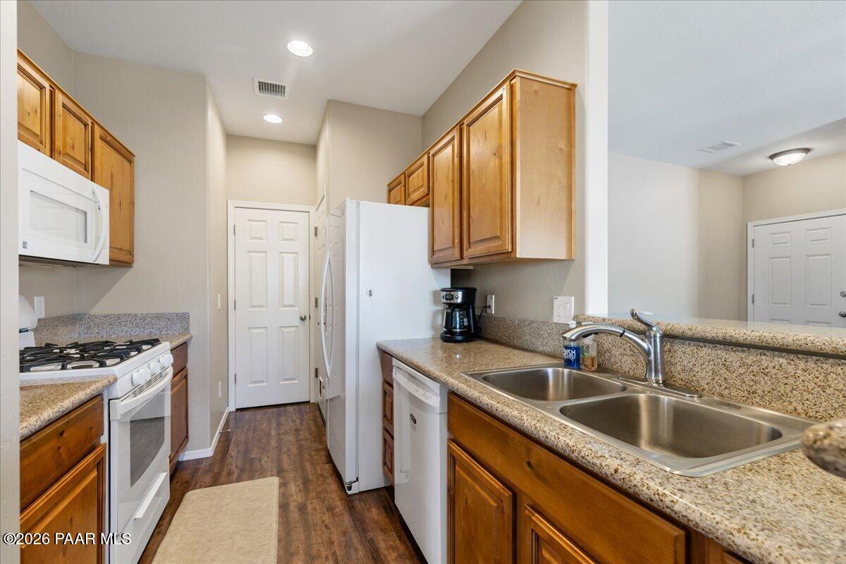 4679 N Viewpoint Drive