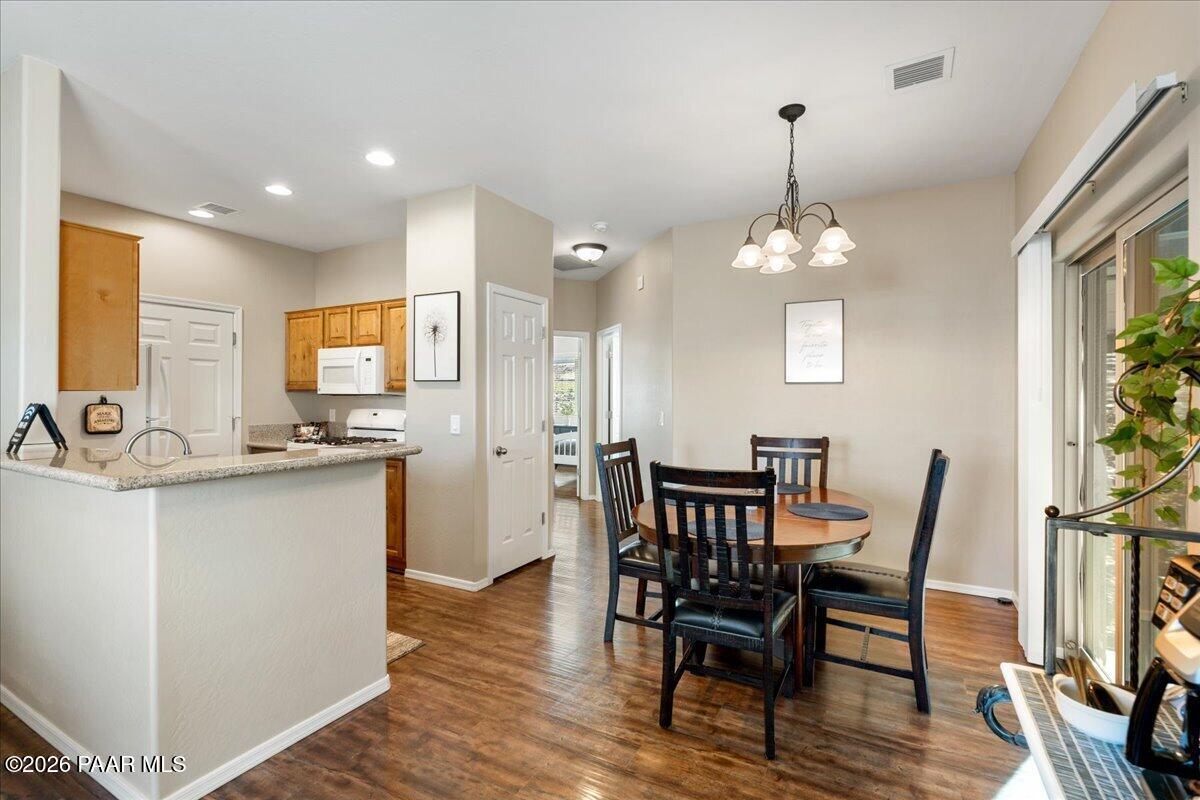 4679 N Viewpoint Drive